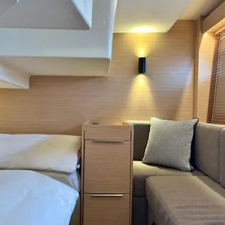 Huswell - Bateau Coco Luxury Yacht In *