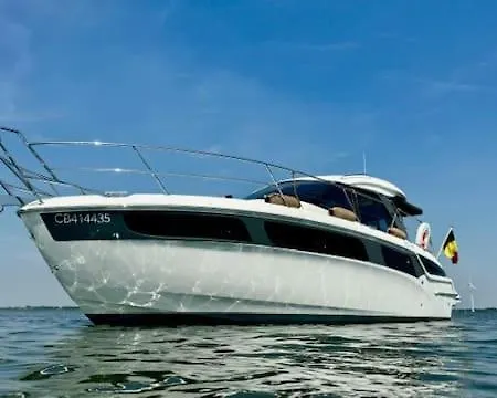 Huswell - Bateau Coco Luxury Yacht In Antwerp